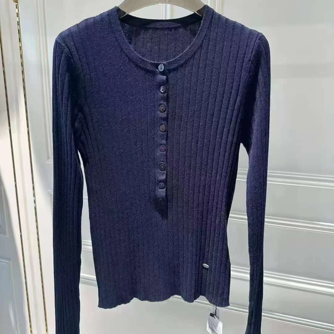 2024豆豆精选 1024时尚长袖百搭圆领秋冬合体套头灰色打底针织衫