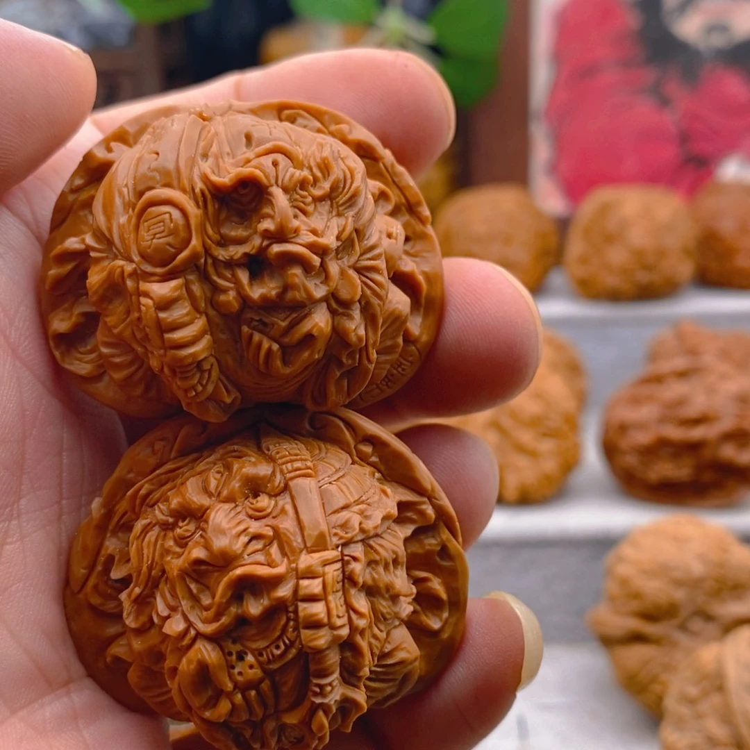 夸***夸文玩核桃把件纯手工雕刻地府四圣