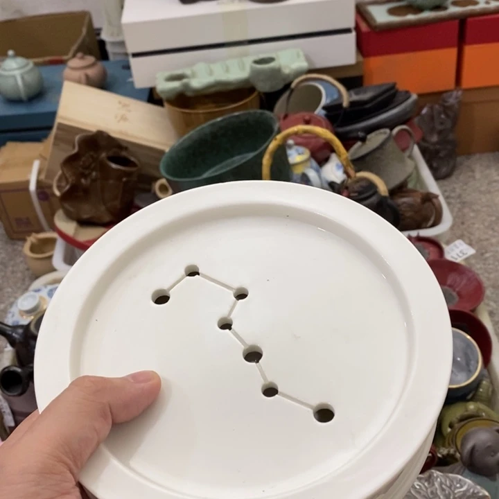 陶瓷艺术品及陶瓷壶