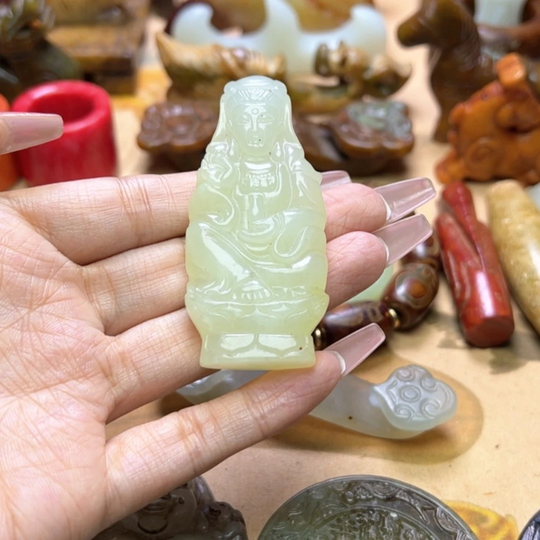 【闪购商品】蛇纹石玉颈饰未镶嵌