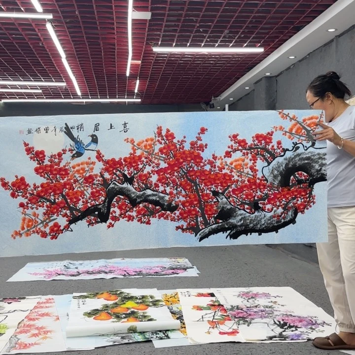 字画等多种形式的艺术作品