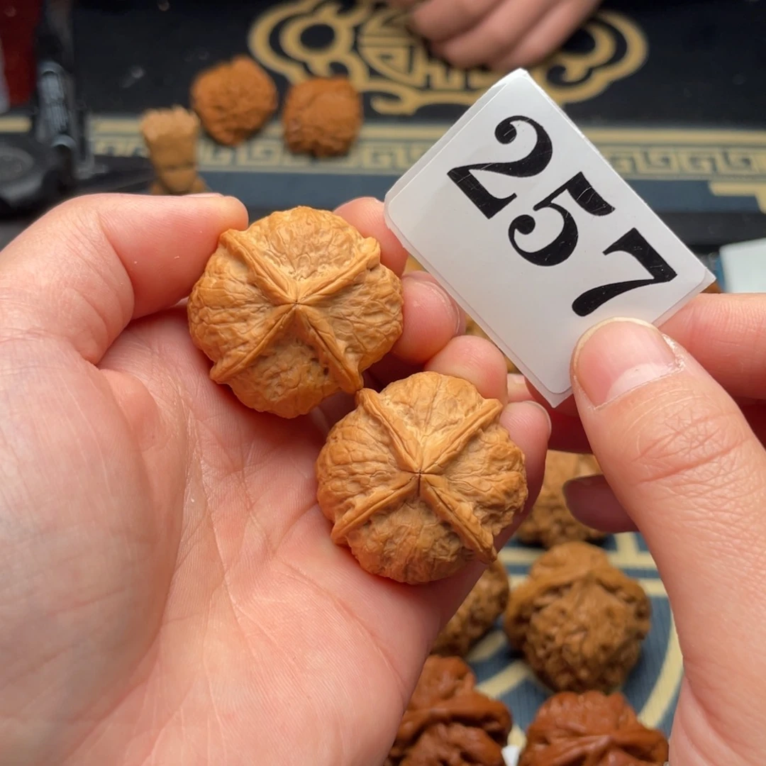 文玩核桃吊坠33全品四棱257号