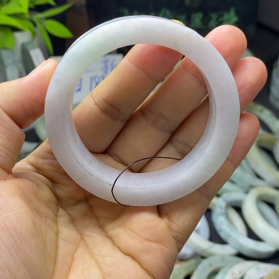 未镶嵌手镯定制翡翠