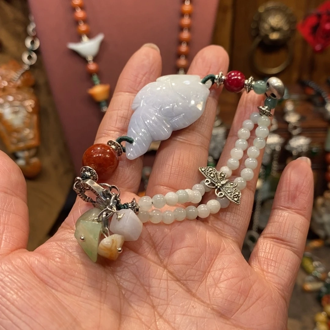 翡翠吊坠(赠链)未镶嵌