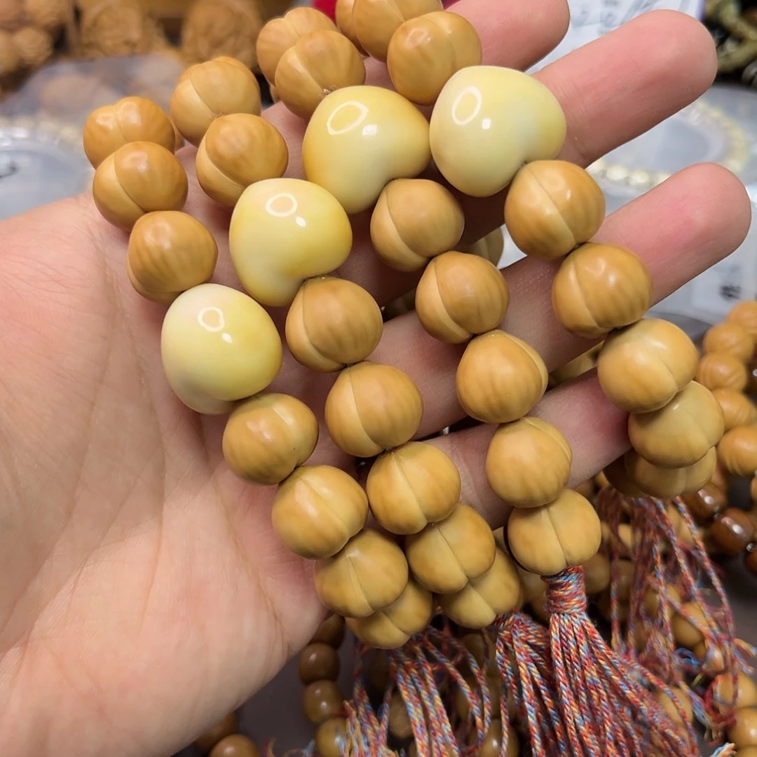 全品屁桃带牙果爱心手持全品