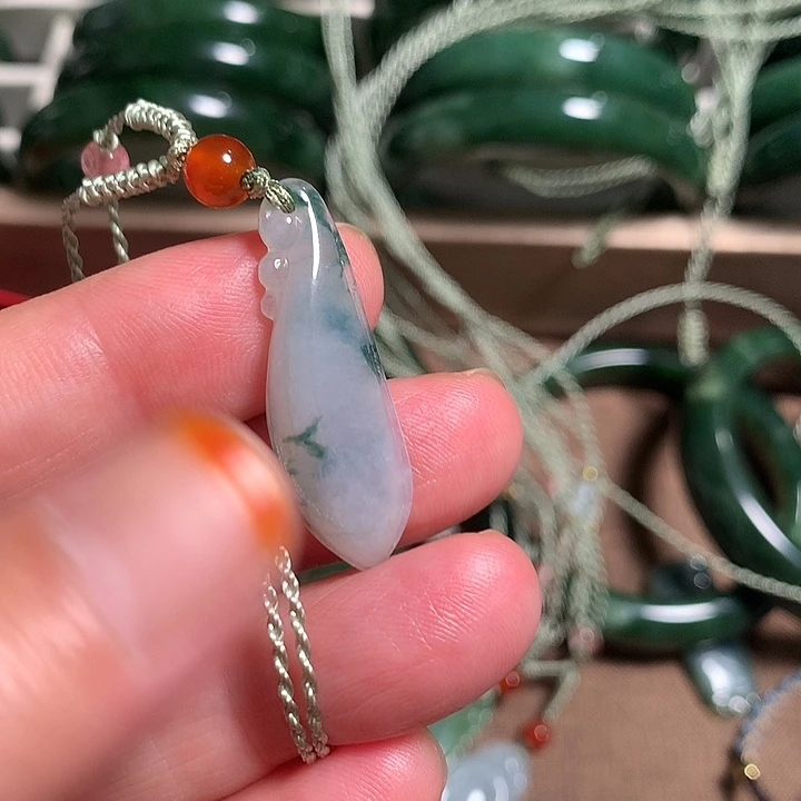 套链未镶嵌透闪石质玉