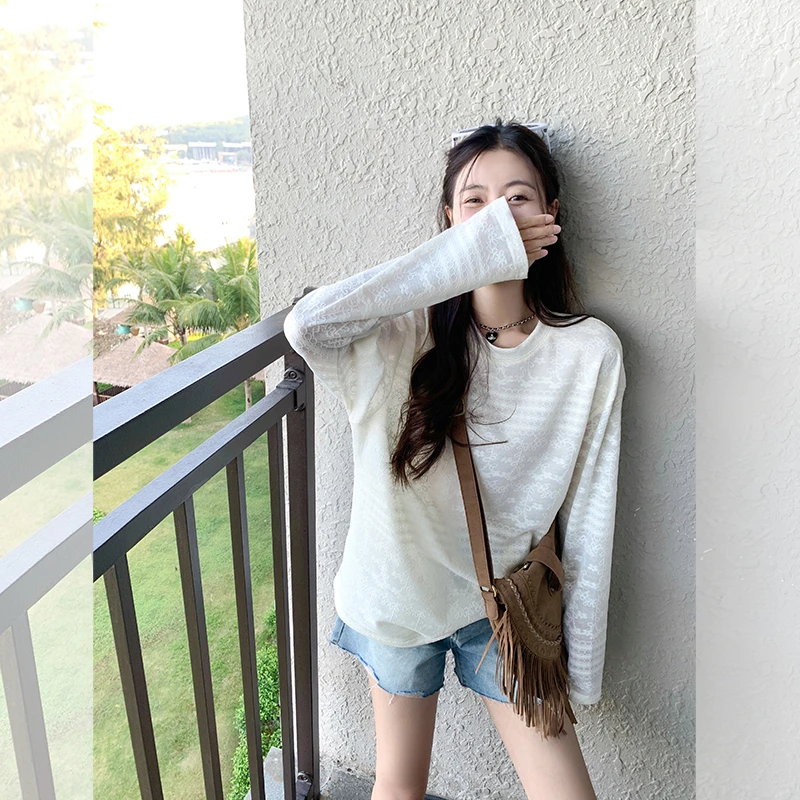 曾小咸 韩系慵懒风米杏色圆领上衣女2025春外穿T恤Z251TS0252