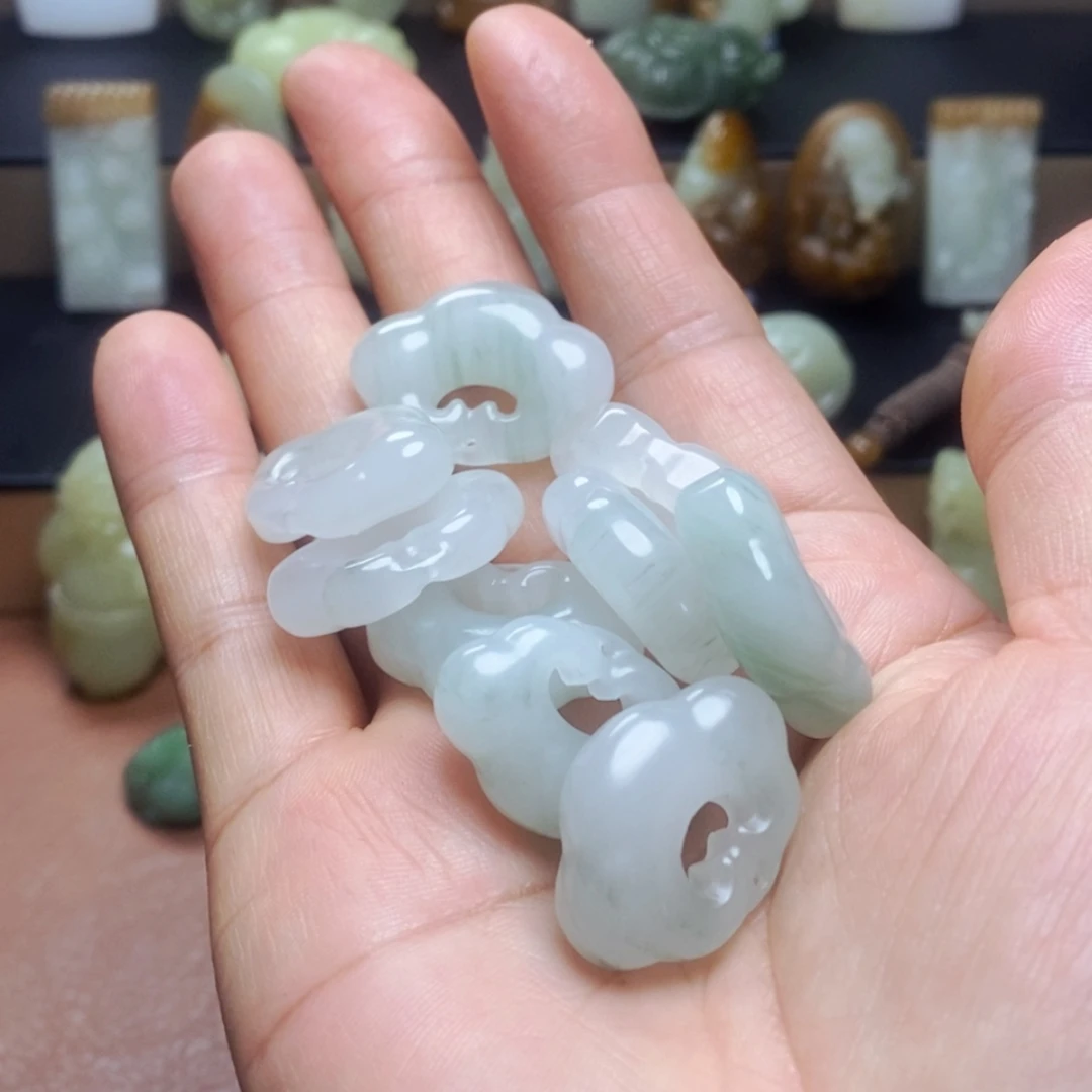 和田玉未镶嵌吊坠(不含链)