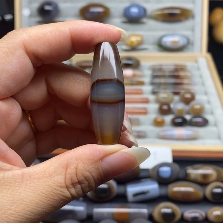 未镶嵌玛瑙/玉髓珠宝奇石