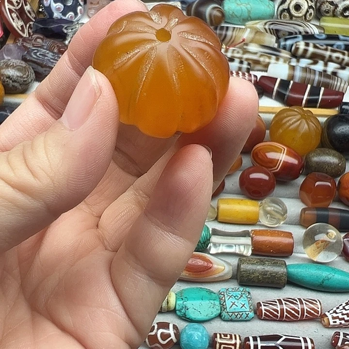 玛瑙/玉髓合金颈饰