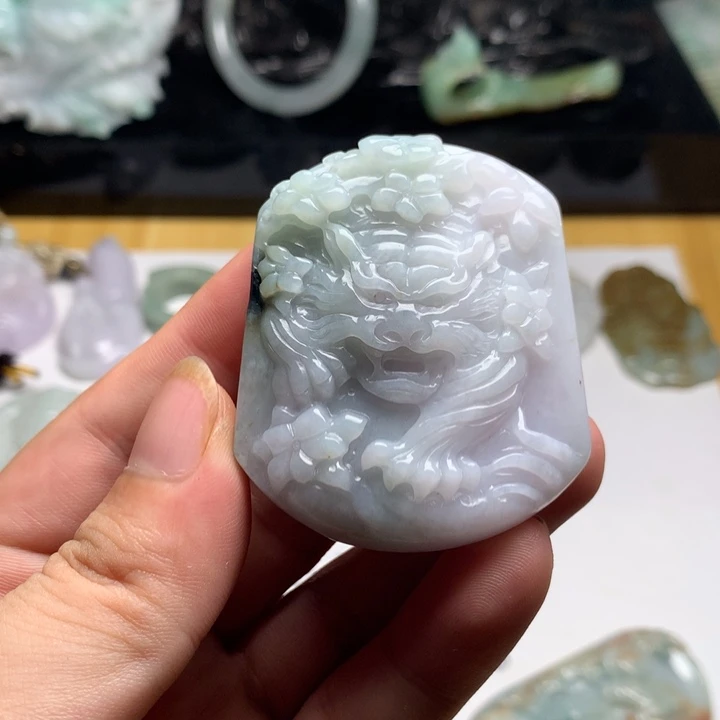 翡翠未镶嵌颈饰虎牌12