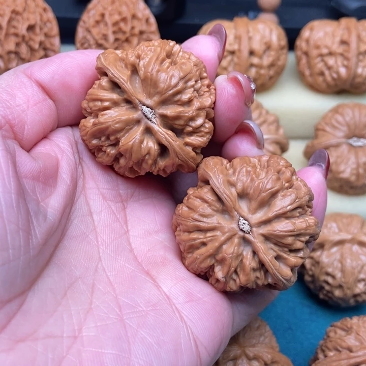 对****吊坠桃核平谷球筋全41+已打底