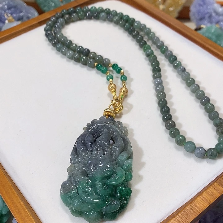 翡翠未镶嵌颈饰翡翠吊坠