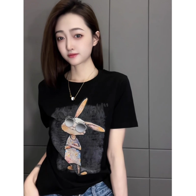 高端欧货正肩短袖t恤百搭时尚女新款设计感小众显瘦黑色印花上衣