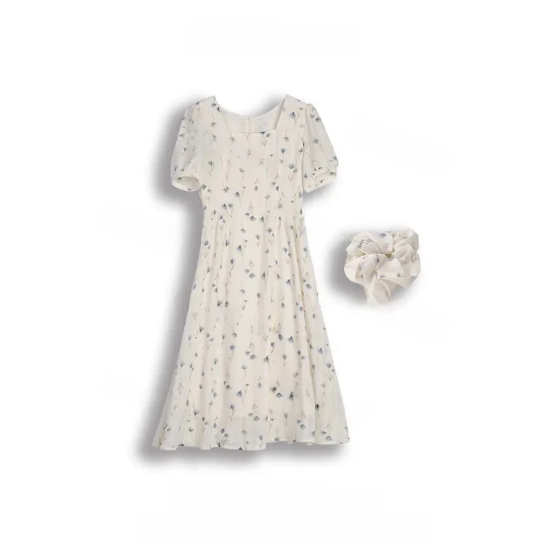 法式方领碎花连衣裙女夏季高级感修身显瘦气质长裙