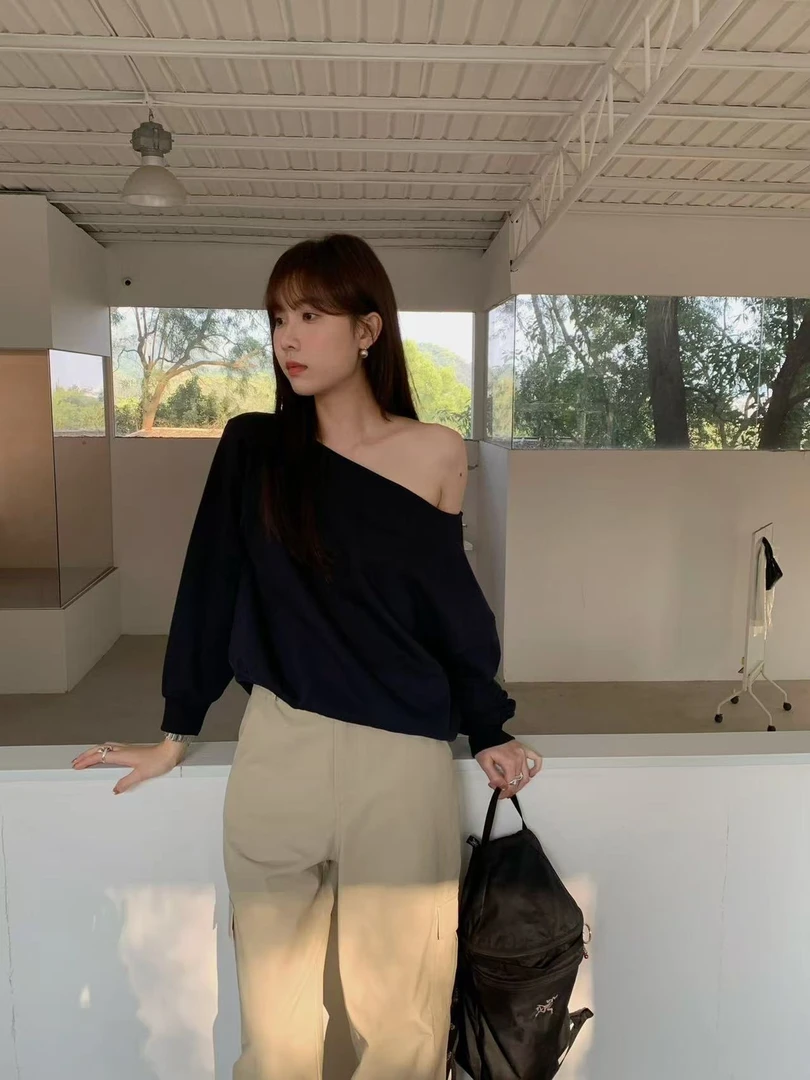 温柔瑶-GW冬季福利#韩系高级感松弛斜肩卫衣#107