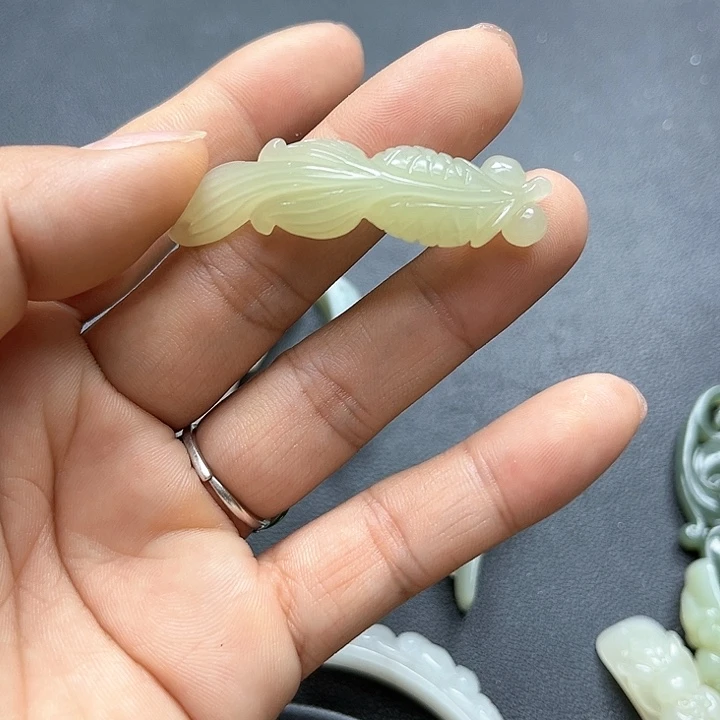 【闪购商品】颈饰未镶嵌和田玉