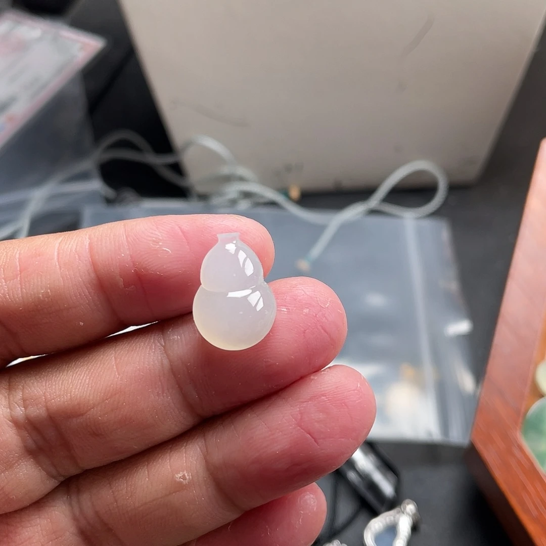 翡翠未镶嵌颈饰888999999