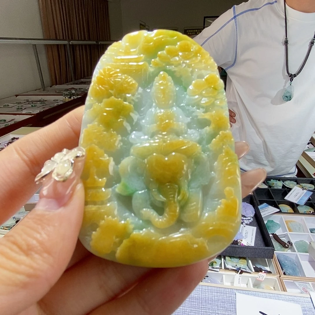 翡翠未镶嵌颈饰翡翠