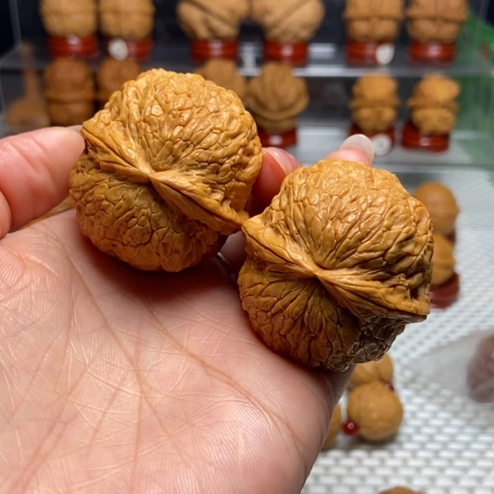 十***好文玩核桃把件7金丝绣球