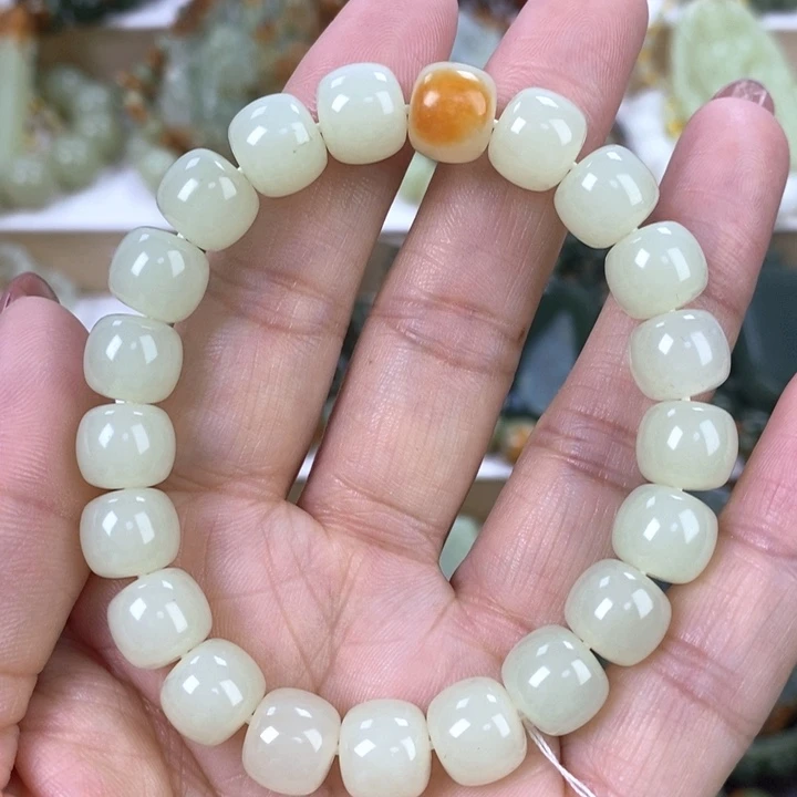 【闪购商品】透闪石质玉手串未镶嵌