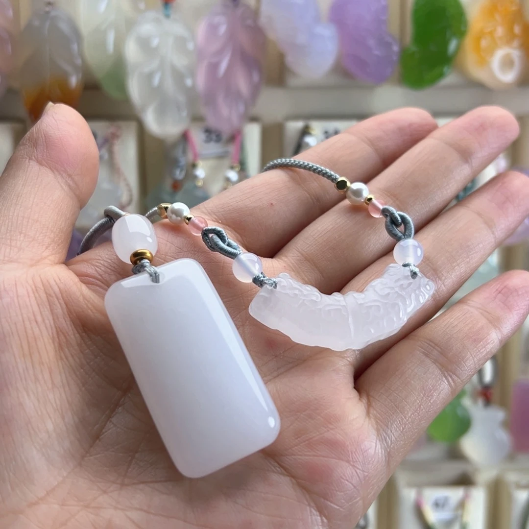 怡***然玛瑙/玉髓颈饰未镶嵌
