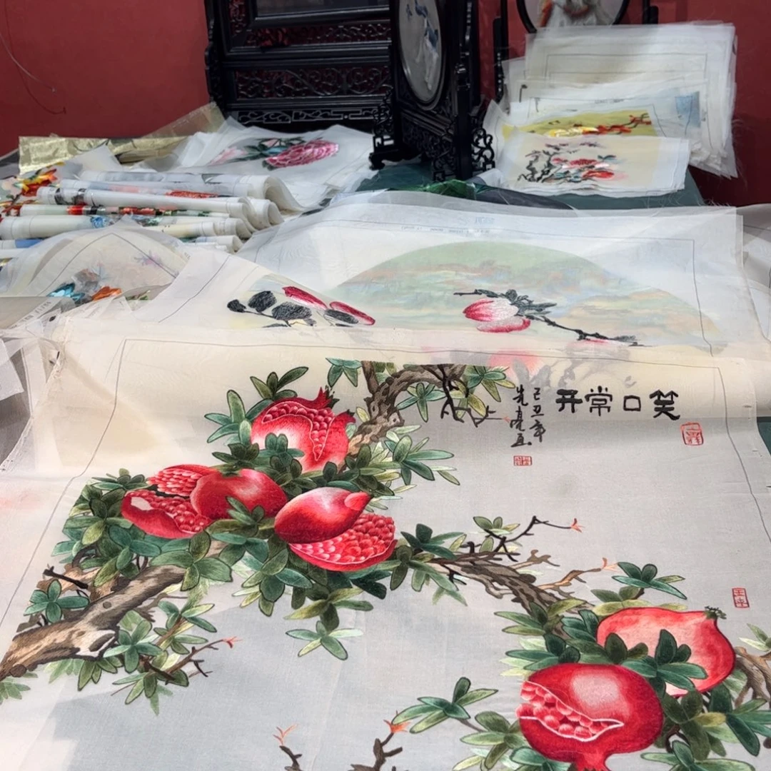 珺***遥织绣纯手工打造一部