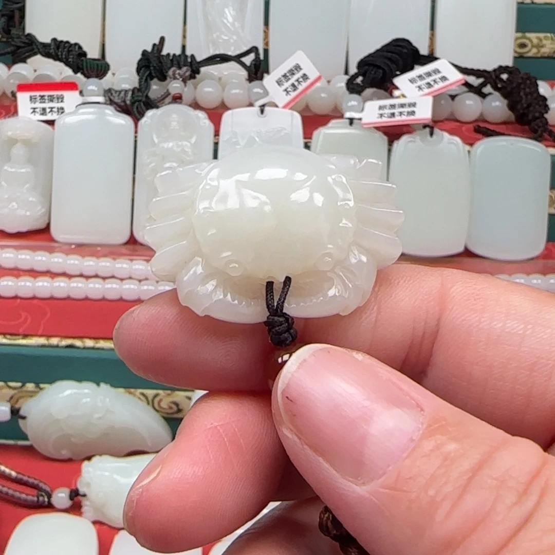 未镶嵌和田玉挂件