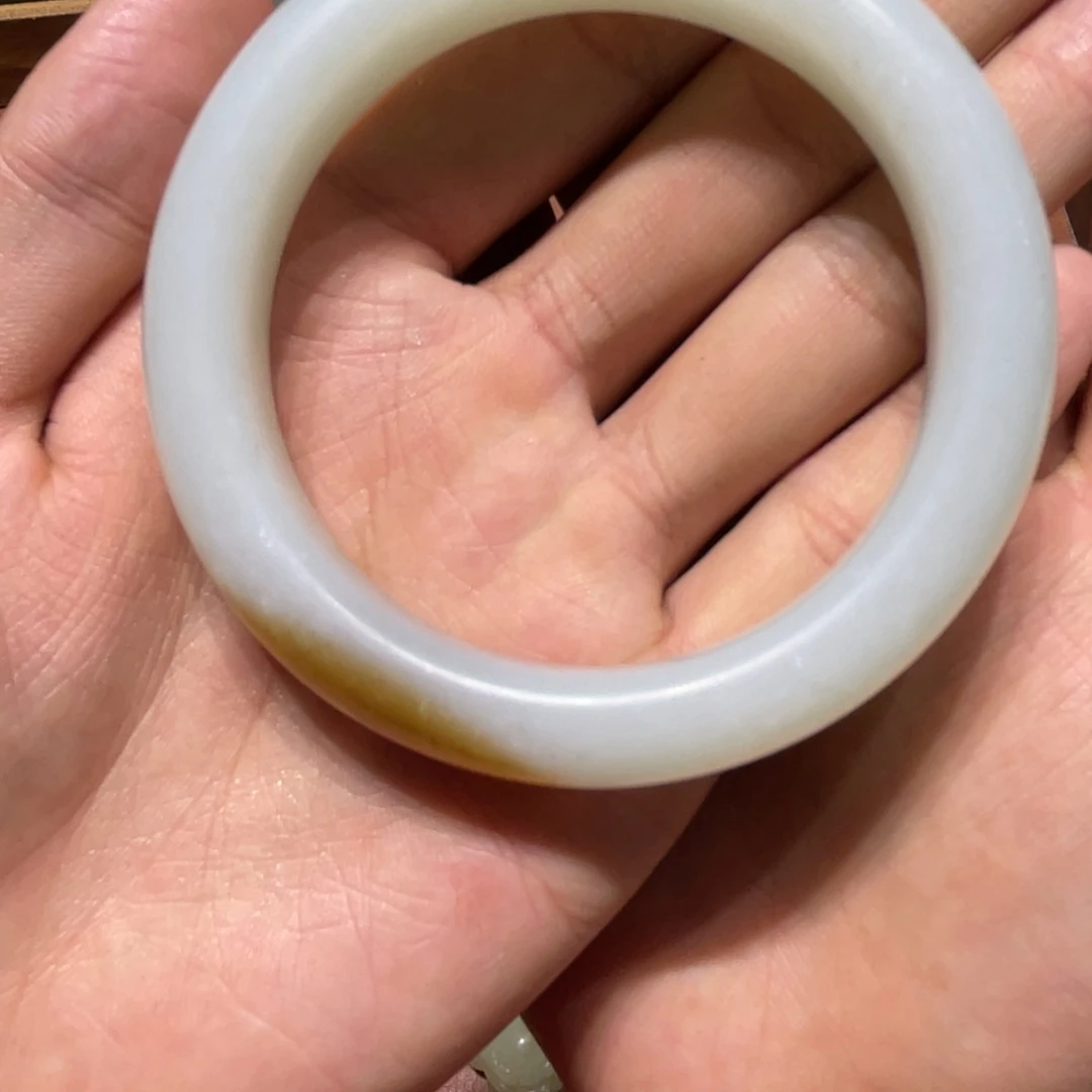 泡***宝和田玉（糖玉）未镶嵌手镯
