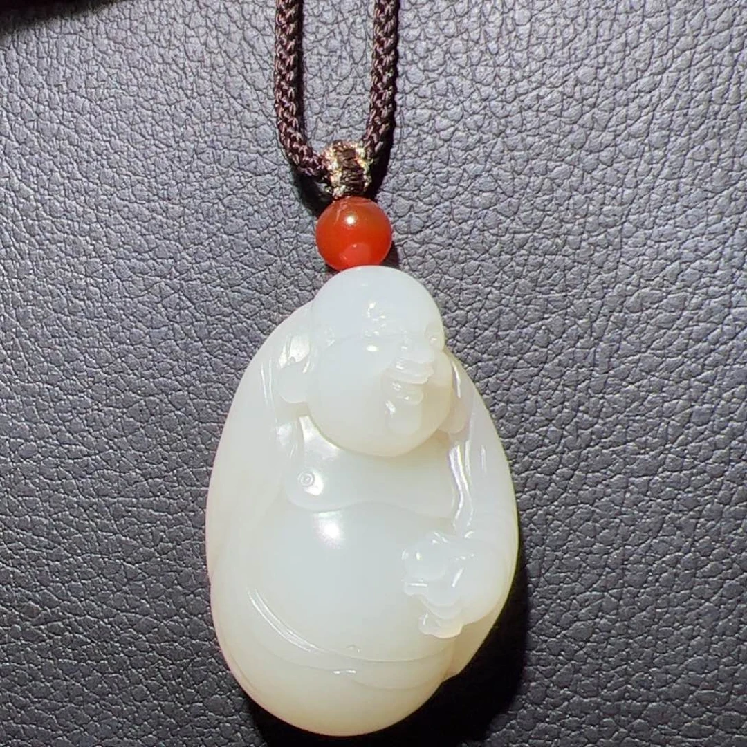 南***苑和田玉未镶嵌颈饰
