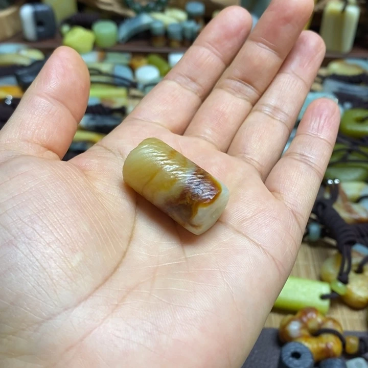 蛇纹石玉未镶嵌挂件做****己
