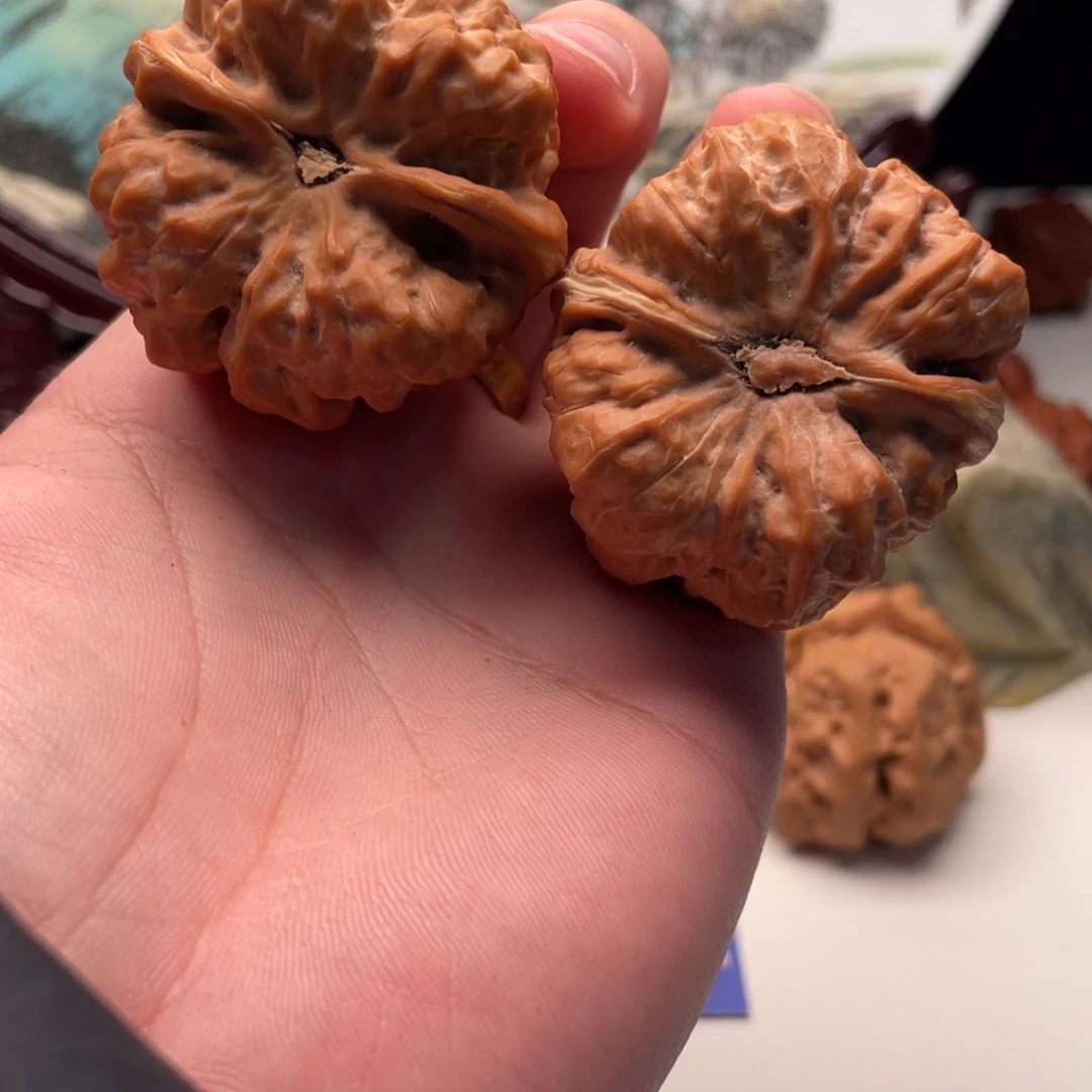 ****生核桃蛤蟆头文玩C40