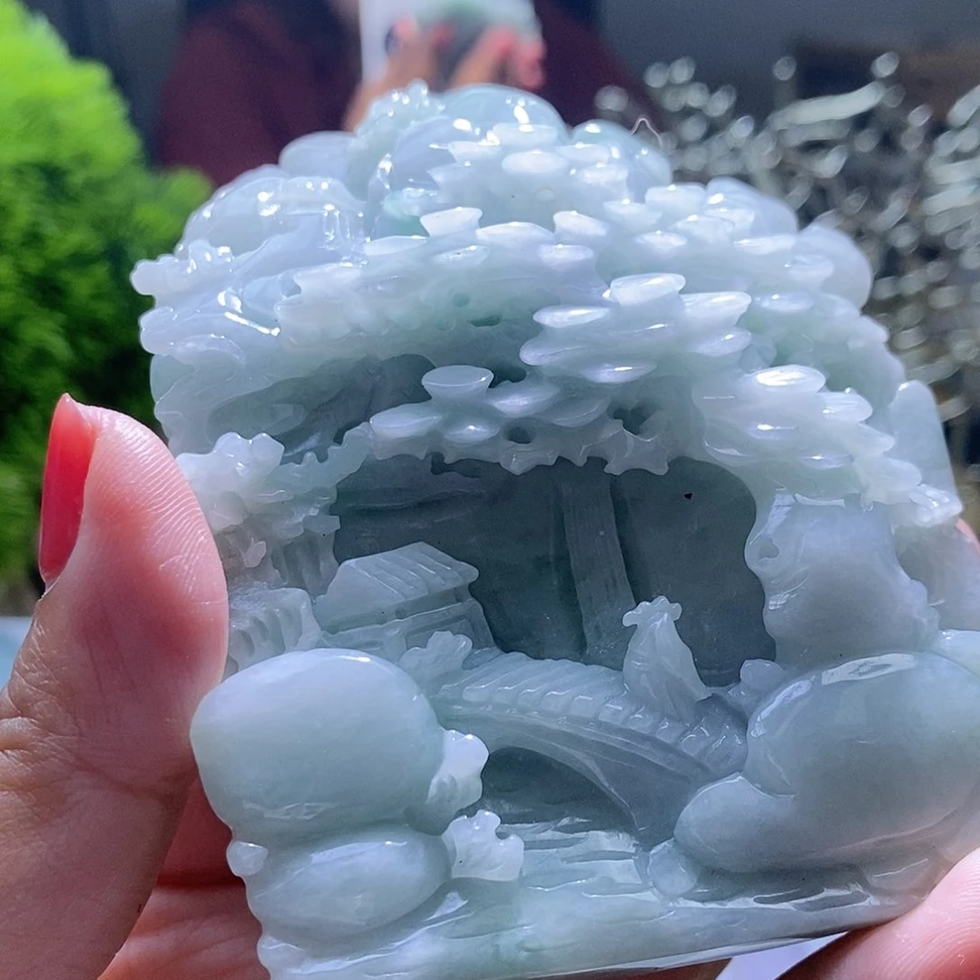 【闪购商品】翡翠颈饰未镶嵌山水
