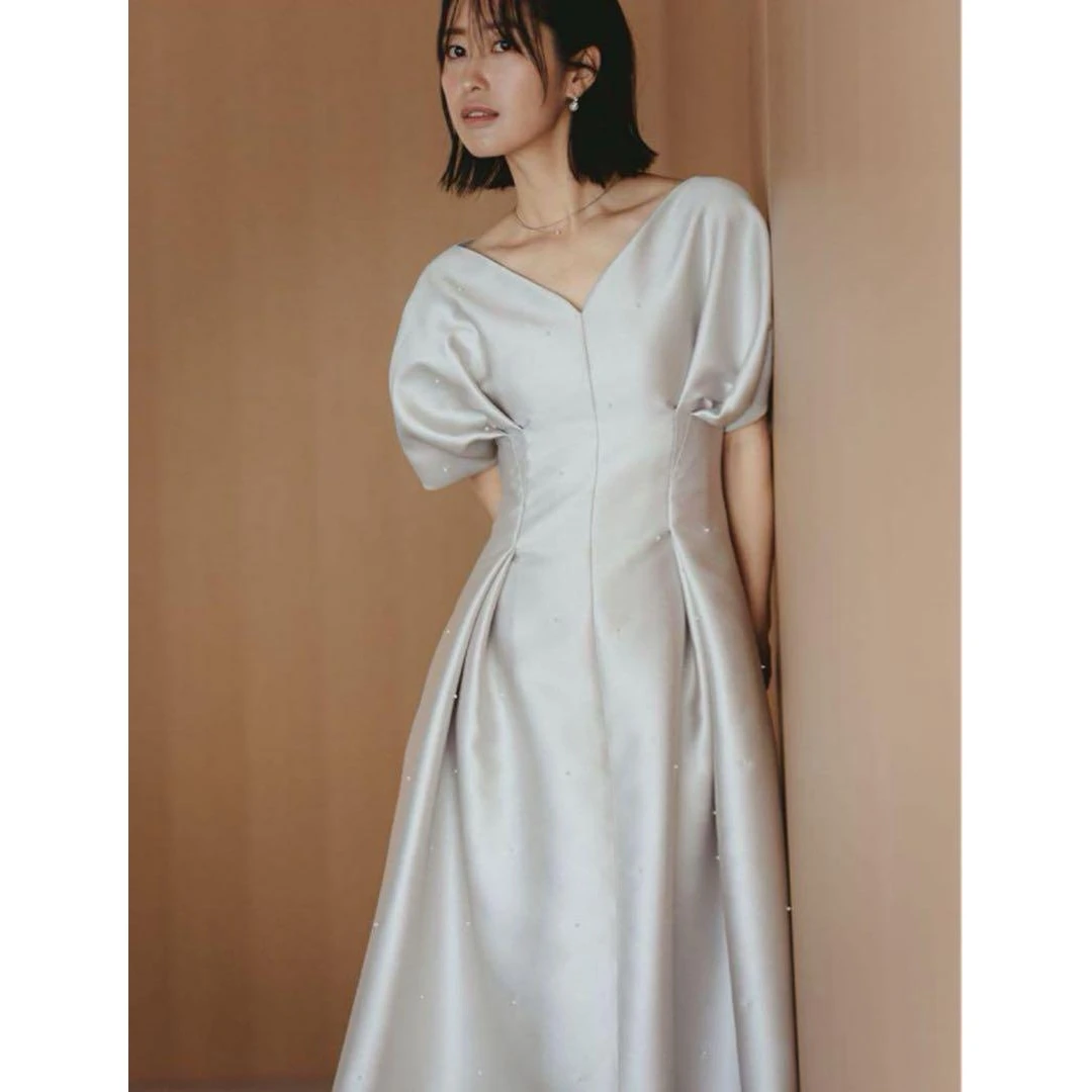 【MonTendre】夏季新款 C V领收腰显瘦钉珠设计设计感气质连衣裙