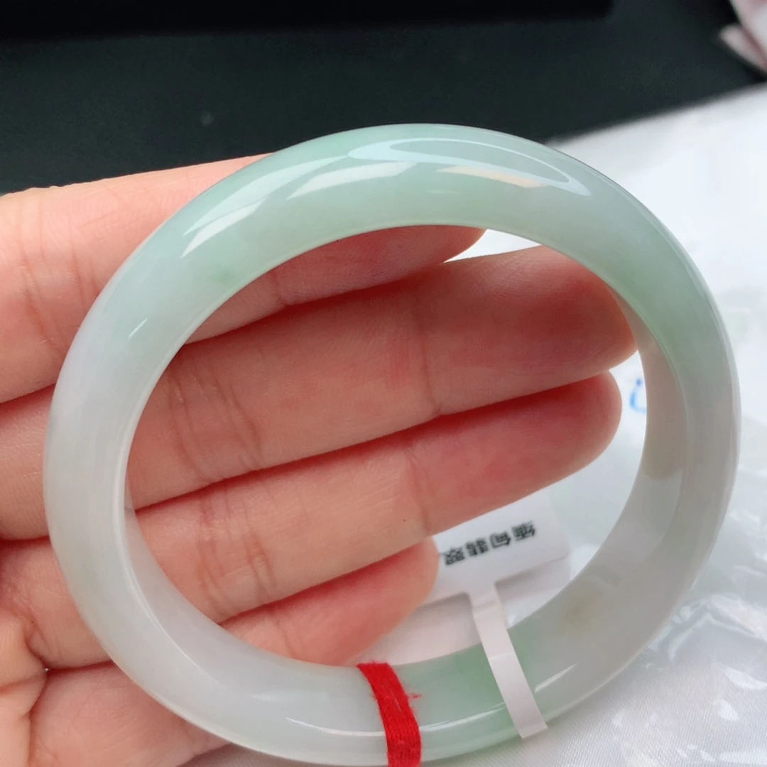 未镶嵌手镯翡翠翡翠手镯55.56