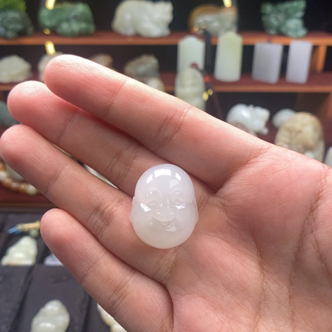 和田玉（糖玉）未镶嵌颈饰