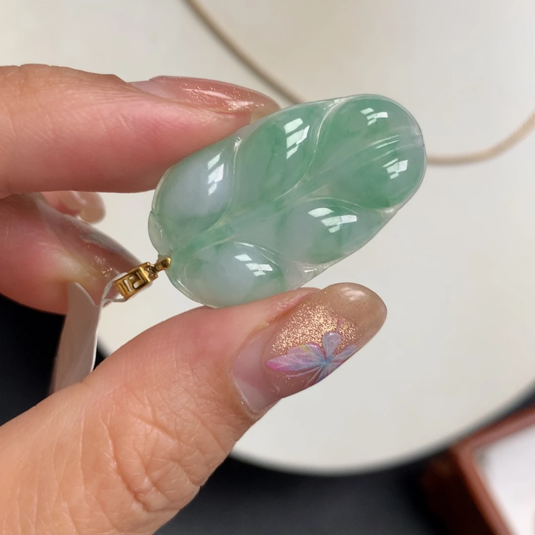 翡翠未镶嵌颈饰057558688896088007