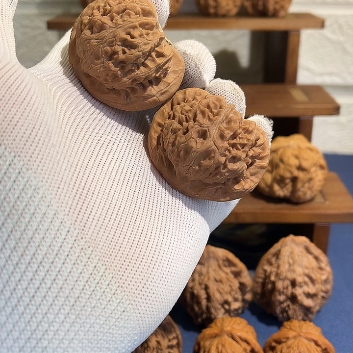 文玩核桃吊坠玉玺桃心