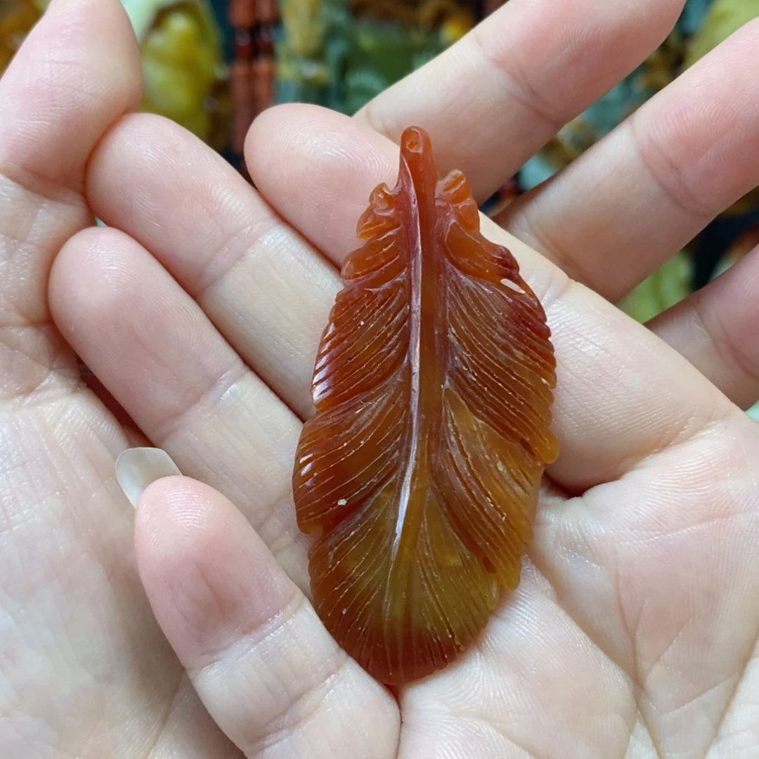 岫玉未镶嵌吊坠(赠链)