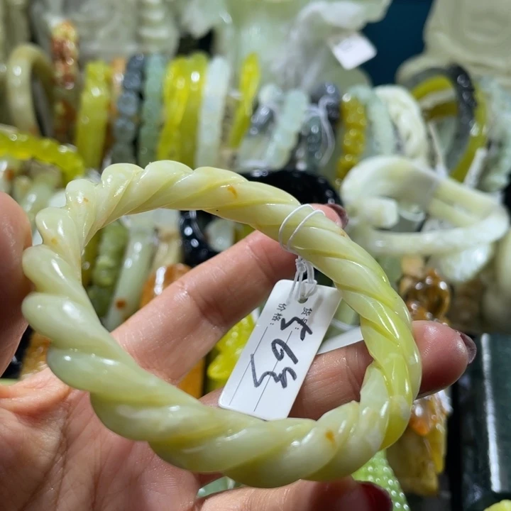 岫玉未镶嵌手镯58.59