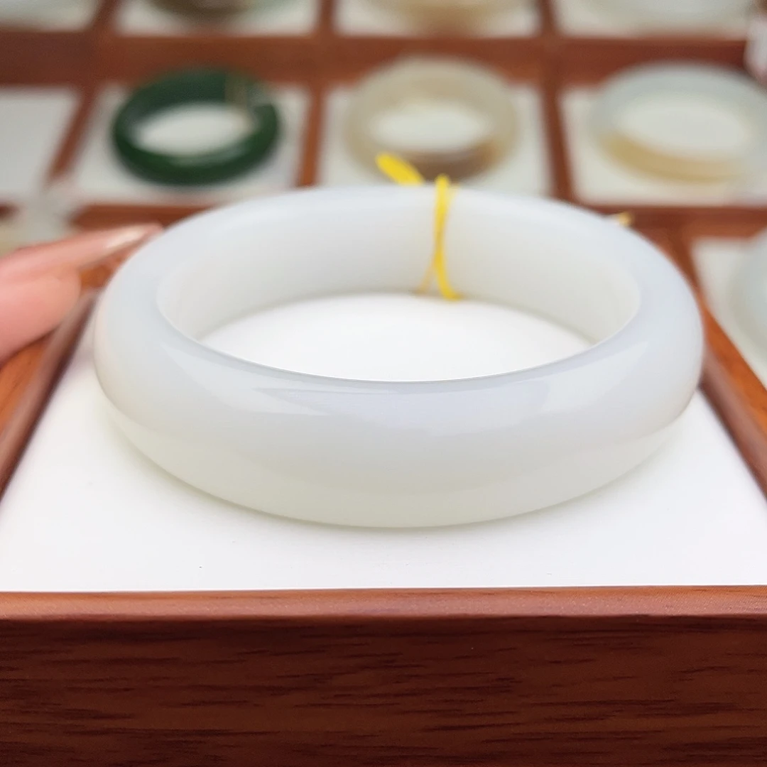 和田玉未镶嵌手镯59.6