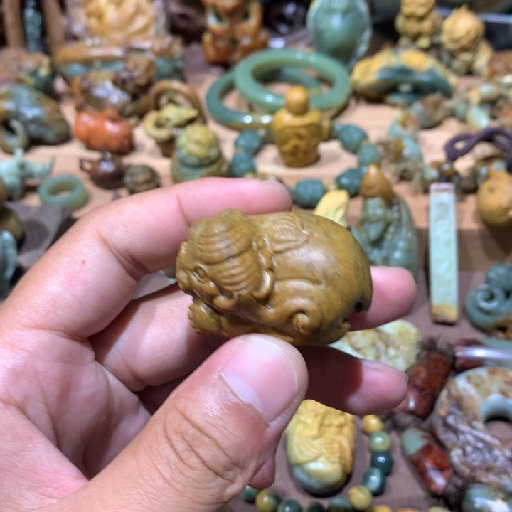岫岩河磨玉（透闪石质玉）未镶嵌挂件