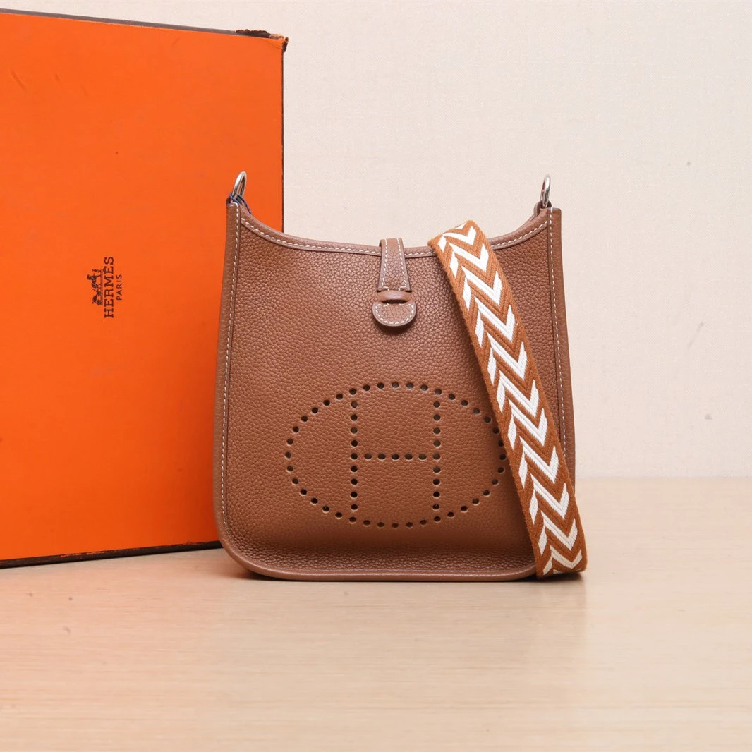 95新 Hermes/爱马仕 【双双】Evelyne Mini 16 37金棕色 TC皮D刻