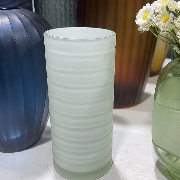 手工艺品琉璃白瓷磨刻花瓶花器高20口8