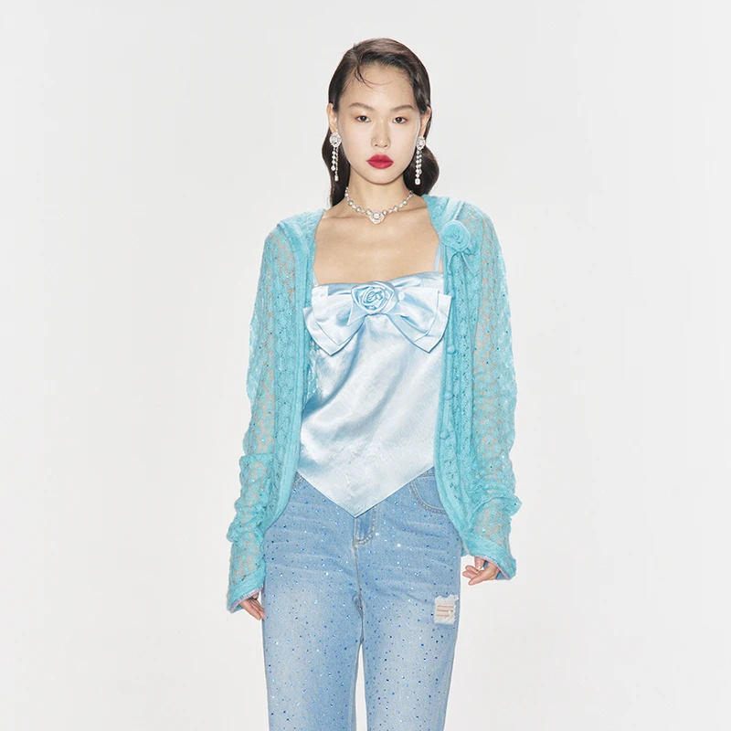 【蜜思仝】LE FAME/拉飞姆浪漫花朵点缀湖蓝色带帽针织开衫