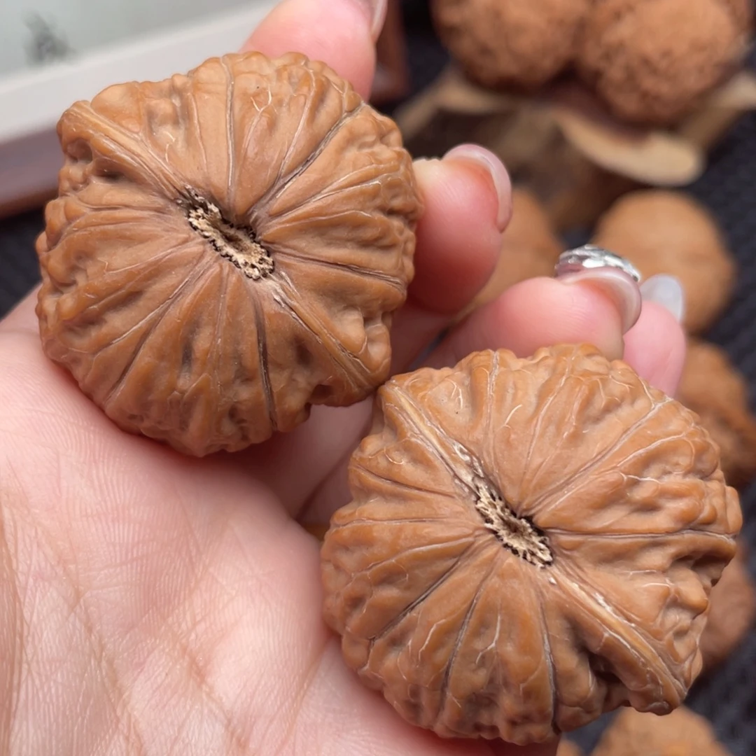 文玩核桃吊坠铁锤40