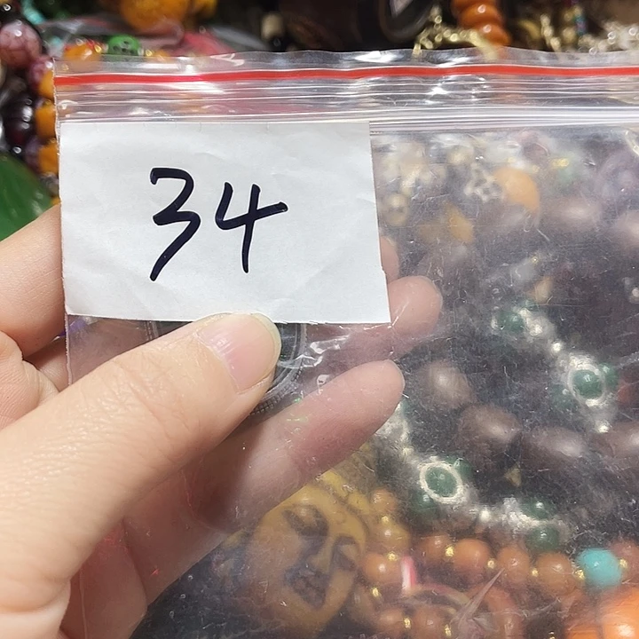 妞***琉璃/树脂/塑料类