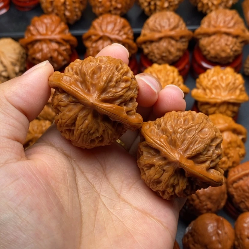 【闪购商品】文玩核桃把件43宫灯