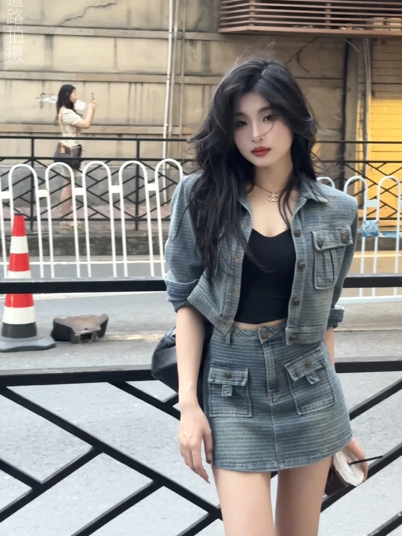 【vivi】复古港风显瘦显腿长时尚牛仔两件套套装5202