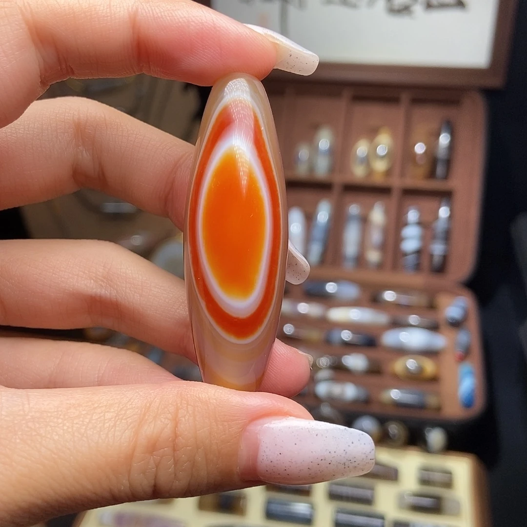 玛瑙/玉髓未镶嵌吊坠(赠链)